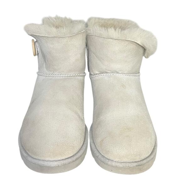 UGG Mini Bailey Button II Suede & Sheepskin Boot in Cement Womens Size 8 - Picture 2 of 12